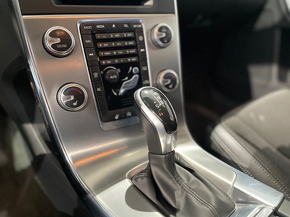 Volvo V60 14 of 17