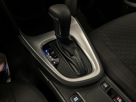 Toyota Yaris Cross 16 of 21