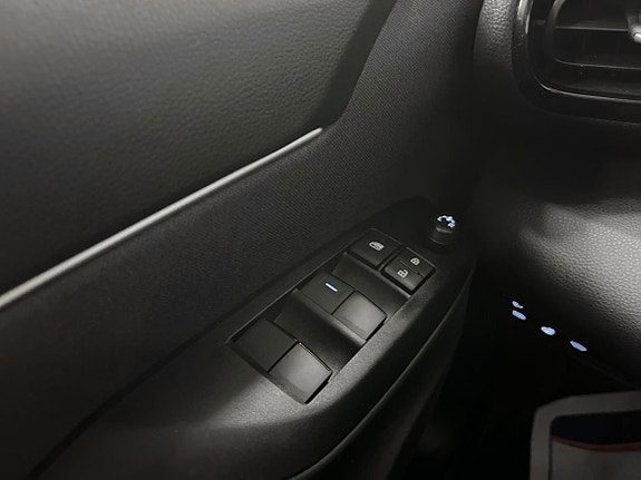 Toyota Yaris Cross 21 of 21