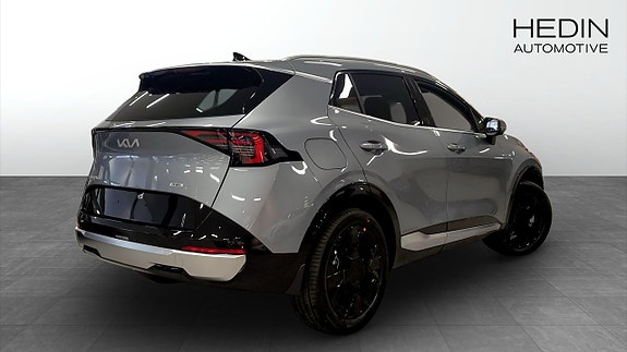 Kia Sportage 2 of 12