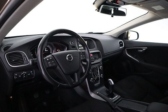 Volvo V40 10 of 18