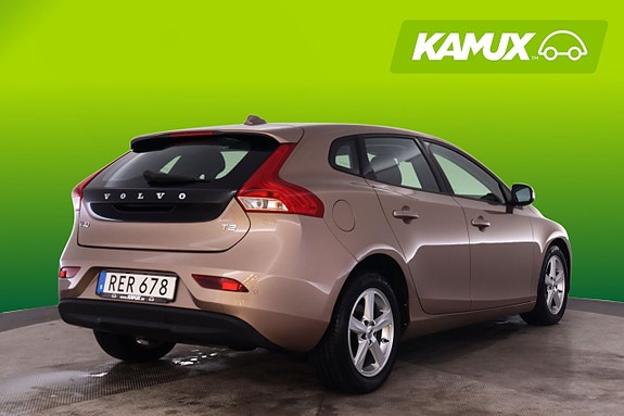 Volvo V40 4 of 18