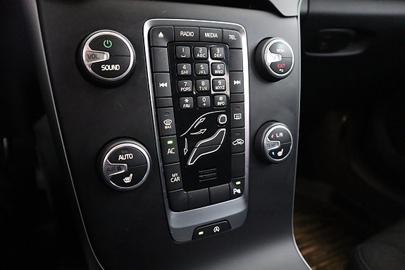 Volvo V40 17 of 18