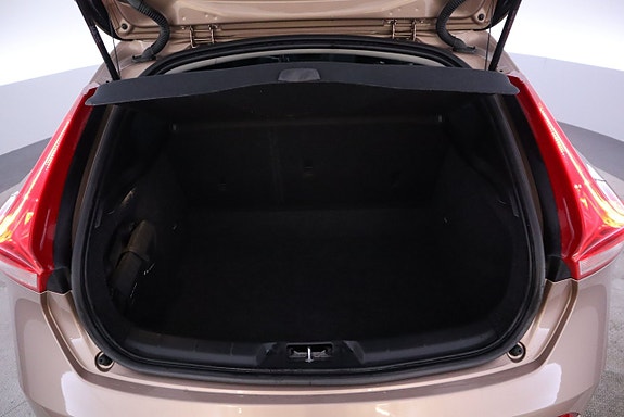Volvo V40 18 of 18