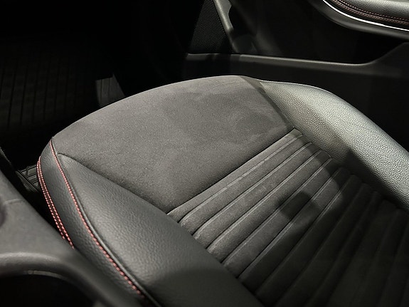 Mercedes-Benz A180 11 of 12