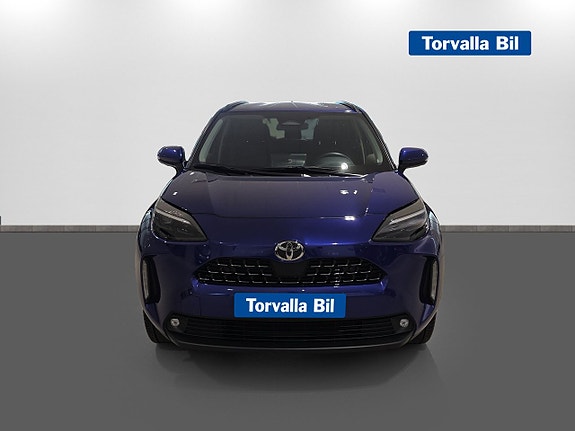 Toyota Yaris Cross 2 of 12