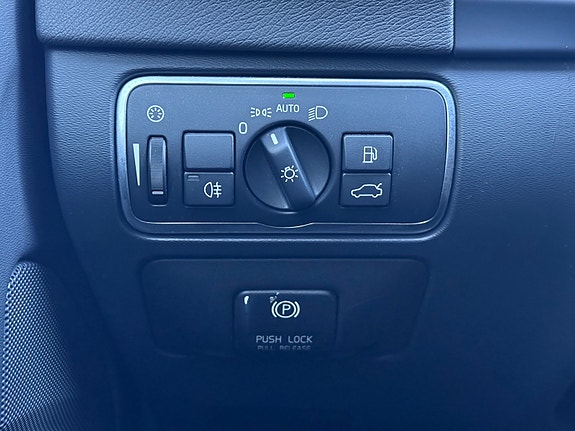 Volvo V60 19 of 25