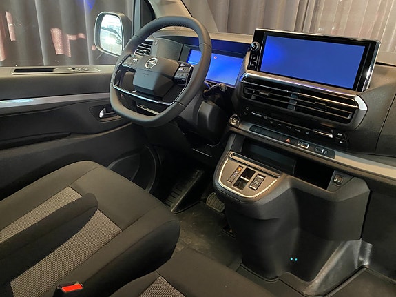 Opel Vivaro 22 of 30