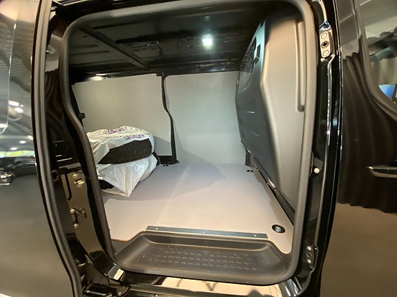 Opel Vivaro 18 of 30