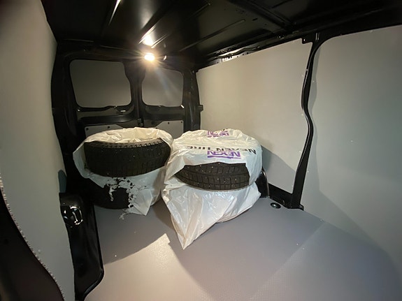Opel Vivaro 19 of 30
