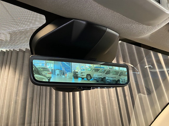Opel Vivaro 28 of 30