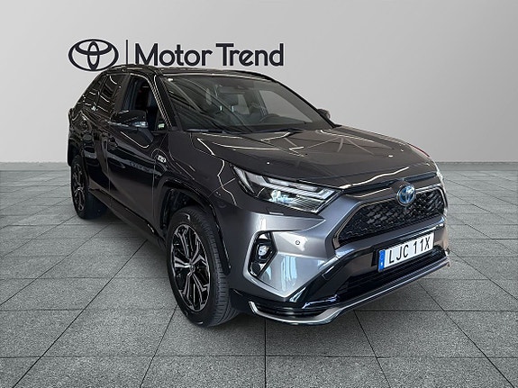 Toyota RAV4 7 of 27
