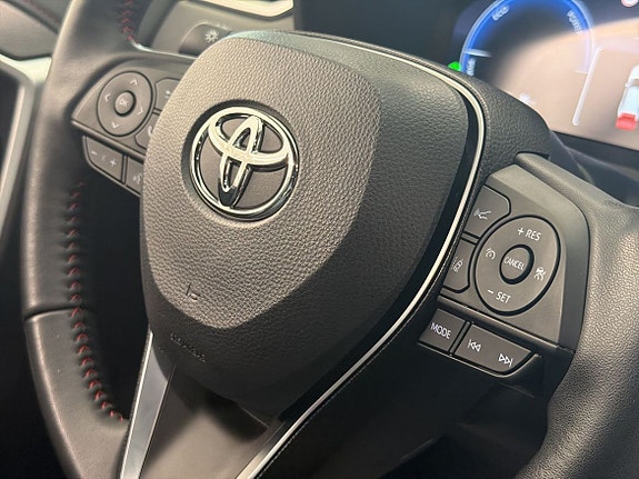 Toyota RAV4 15 of 27