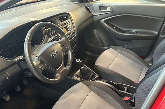 Hyundai i20 12 of 14