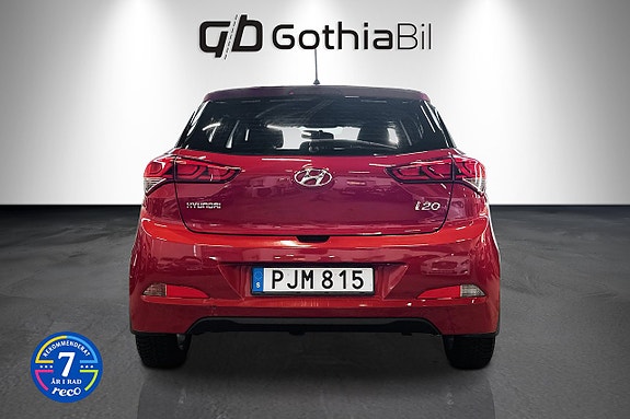 Hyundai i20 5 of 14