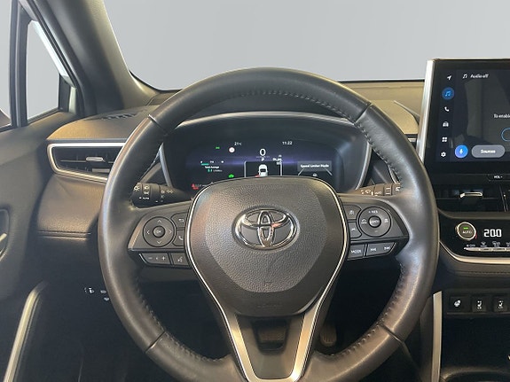 Toyota Corolla Cross 9 of 13