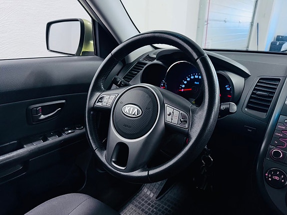 Kia Soul 2 of 10