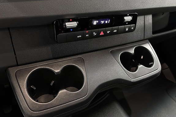 Mercedes-Benz Sprinter 319 15 of 19