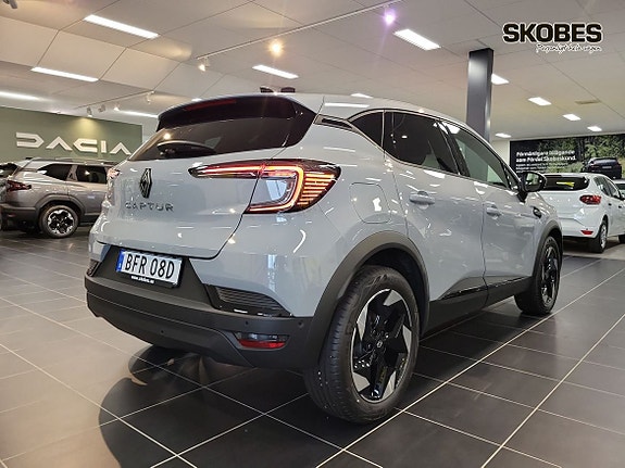 Renault Captur 6 of 15