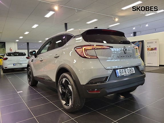 Renault Captur 4 of 15