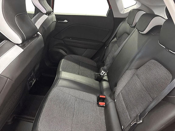 Renault Captur 6 of 11