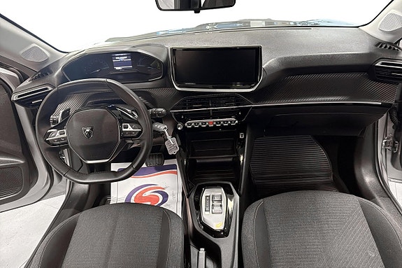 Peugeot 208 12 of 18