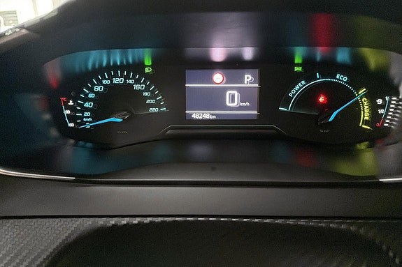 Peugeot 208 16 of 18