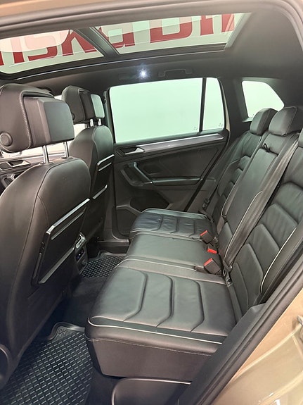 Volkswagen Tiguan 24 of 26