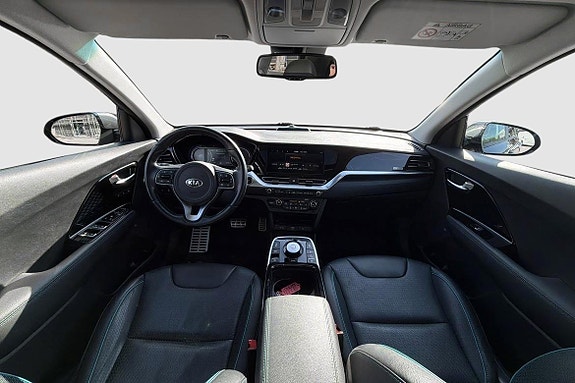 Kia Niro 8 of 15