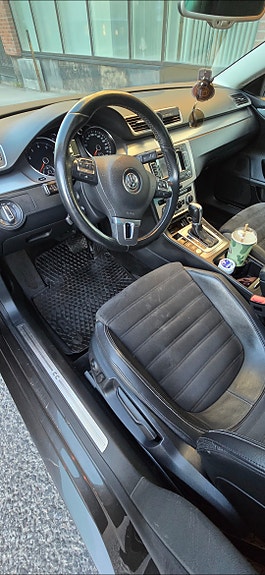Volkswagen CC 4 of 6