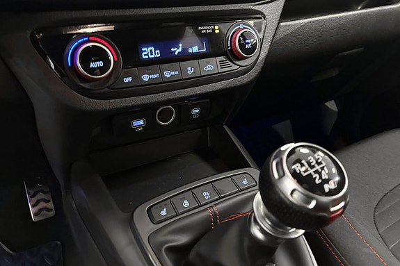Hyundai i10 12 of 13