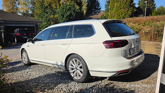 Volkswagen Passat 4 of 13