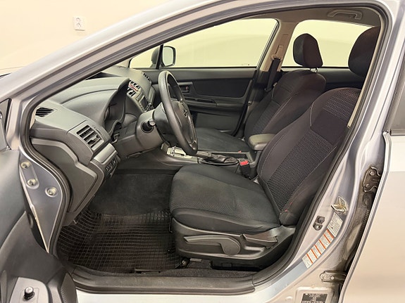 Subaru Impreza 8 of 11