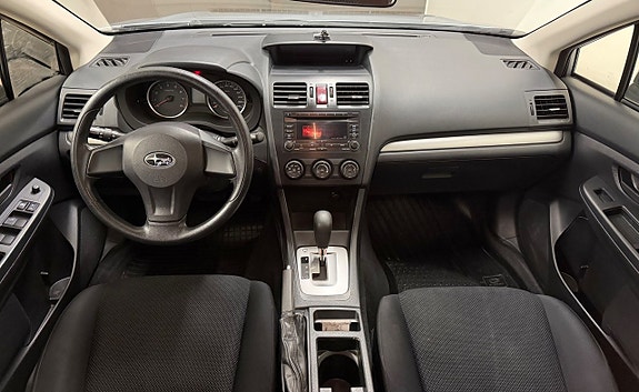 Subaru Impreza 5 of 11