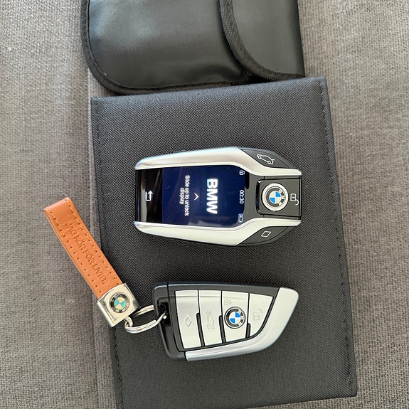 BMW 530e 15 of 15