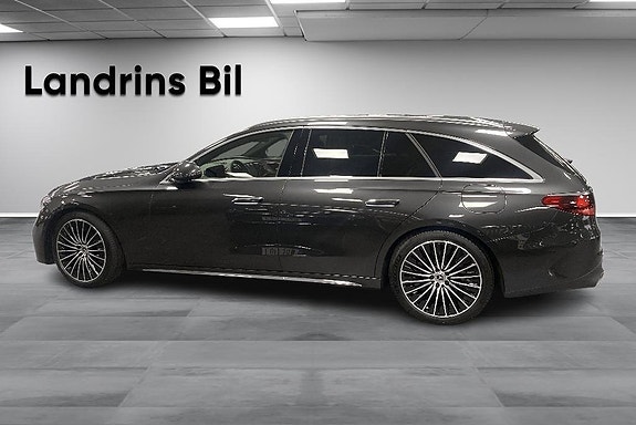 Mercedes-Benz E300 de 4 of 14