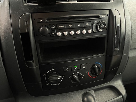 Peugeot Expert 13 of 14