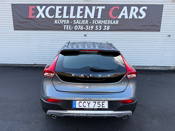 Volvo V40 Cross Country 6 of 20
