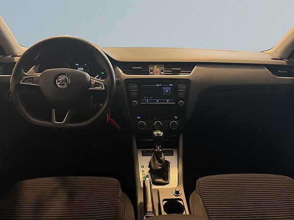Skoda Octavia 8 of 18