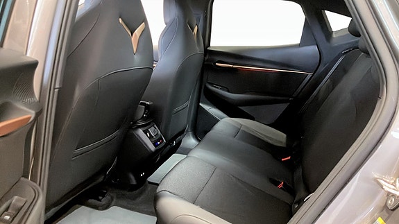 Cupra Tavascan 11 of 12