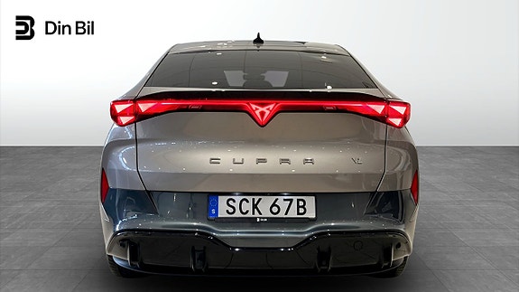 Cupra Tavascan 5 of 12