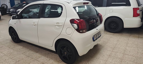 Peugeot 108 3 of 14