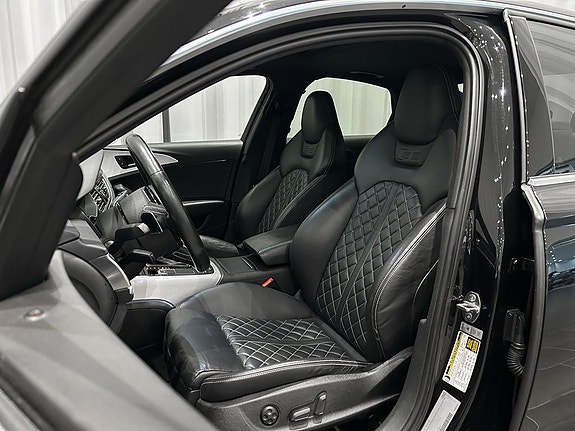 Audi S6 7 of 19