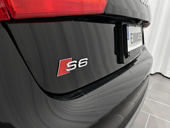 Audi S6 4 of 19