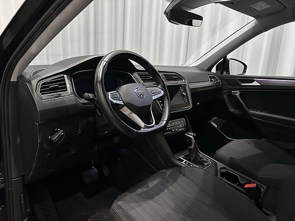 Volkswagen Tiguan Allspace 7 of 14
