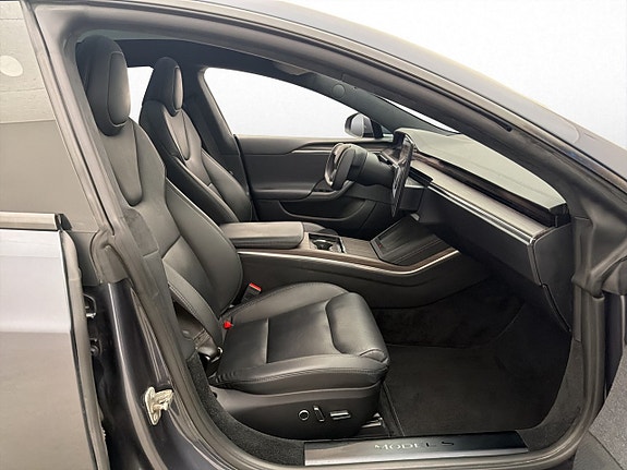 Tesla Model S 9 of 30