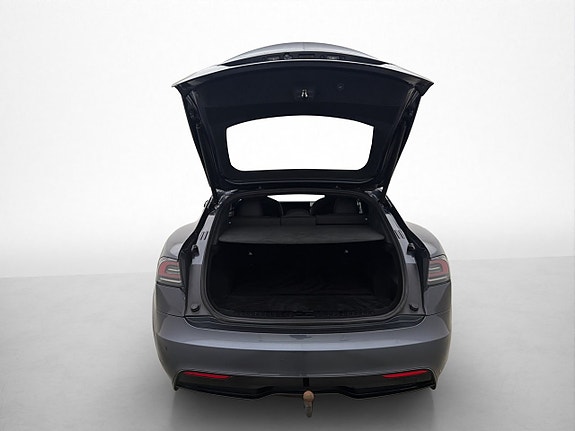 Tesla Model S 12 of 30