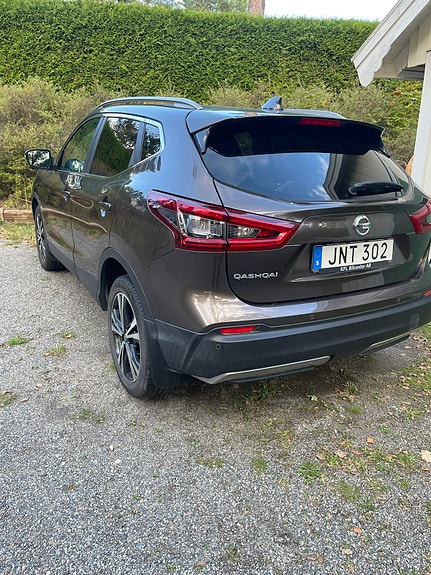 Nissan Qashqai 2 of 5