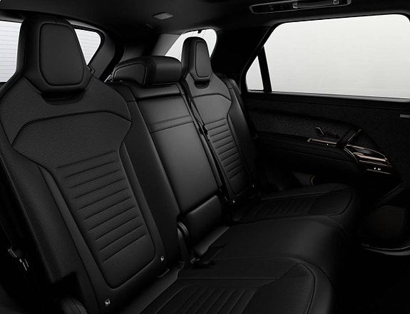 Land Rover Range Rover Sport 6 of 7