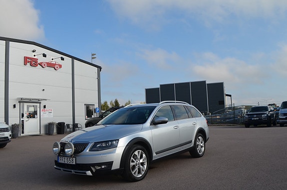 Skoda Octavia Scout 10 of 28
